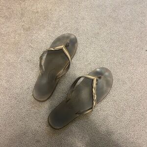 Women’s rainbow flip flops